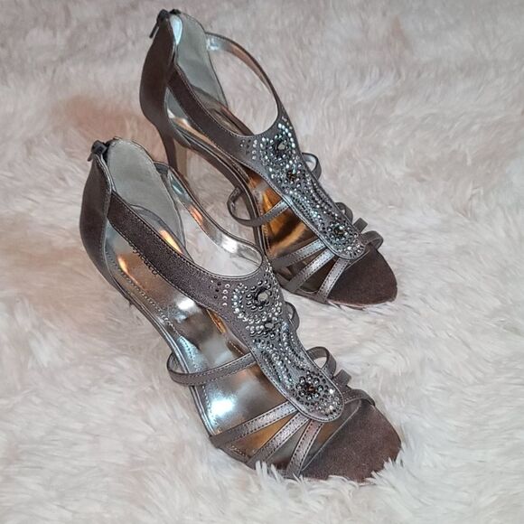 NEW Style & Co Leilani Embellished Heels 10 - Picture 3 of 9